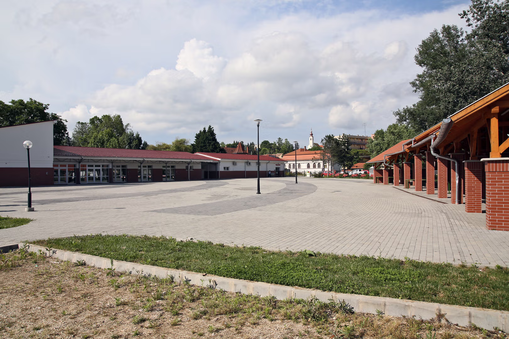 Tab város tér